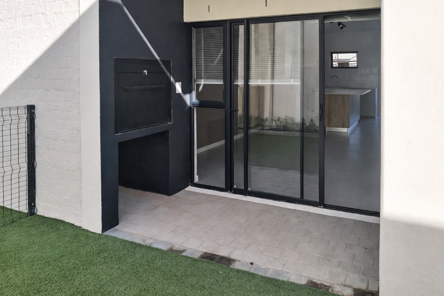 To Let 2 Bedroom Property for Rent in Vredekloof East Western Cape